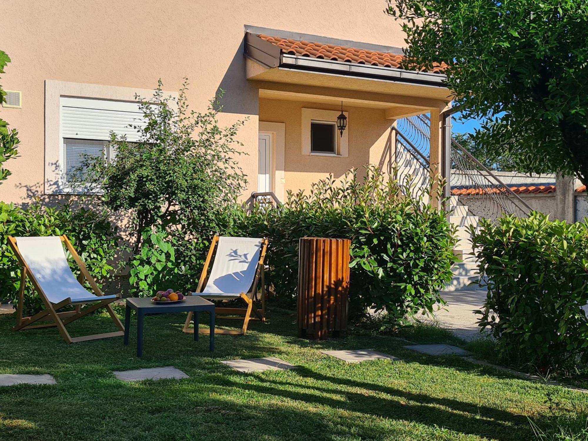 Apartments Aerodrom Podgorica Exterior foto
