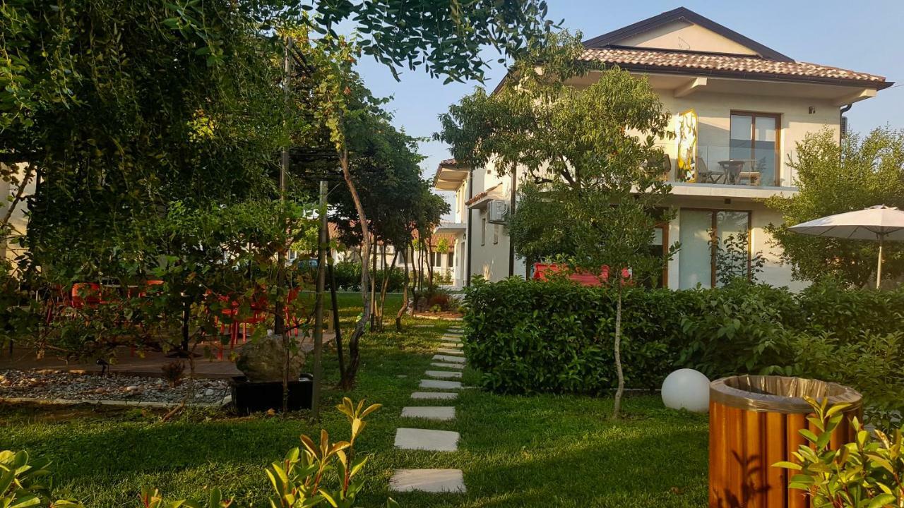 Apartments Aerodrom Podgorica Exterior foto